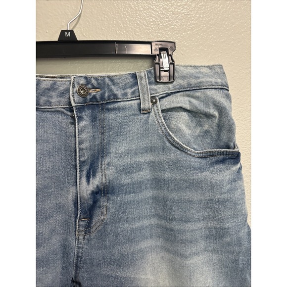 Smoke Rise Light Wash Straight Fit Jeans 40x32 Distressed Denim Streetwear 82930 - Picture 3 of 12